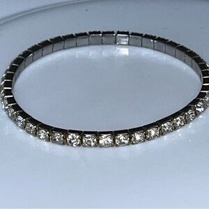 Vintage Classic Rhinestone Tennis Bracelet - Clear Stones